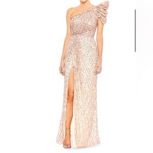 Mac Duggal